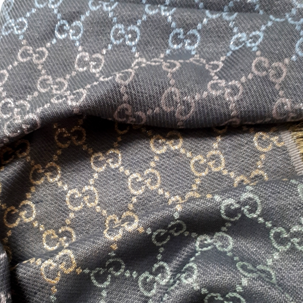 Designer-Inspired G Scarf